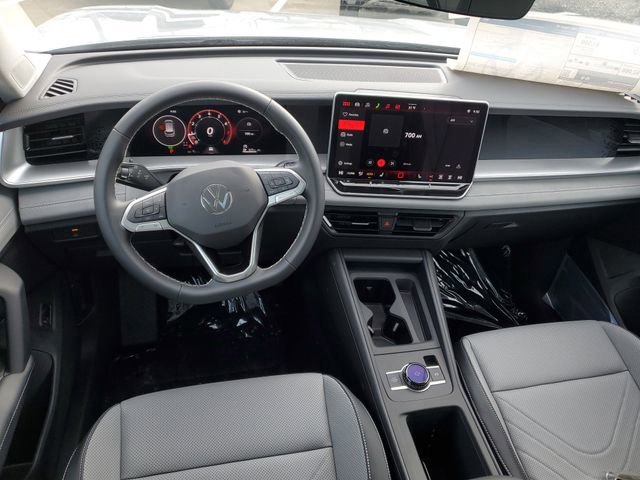 New 2026 Volkswagen Tiguan SE image 10