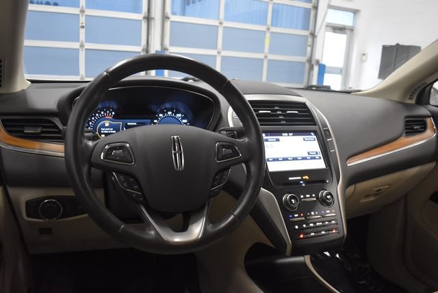 Used 2019 Lincoln MKC Select w/ Select Plus Package AWD/4WD image 23
