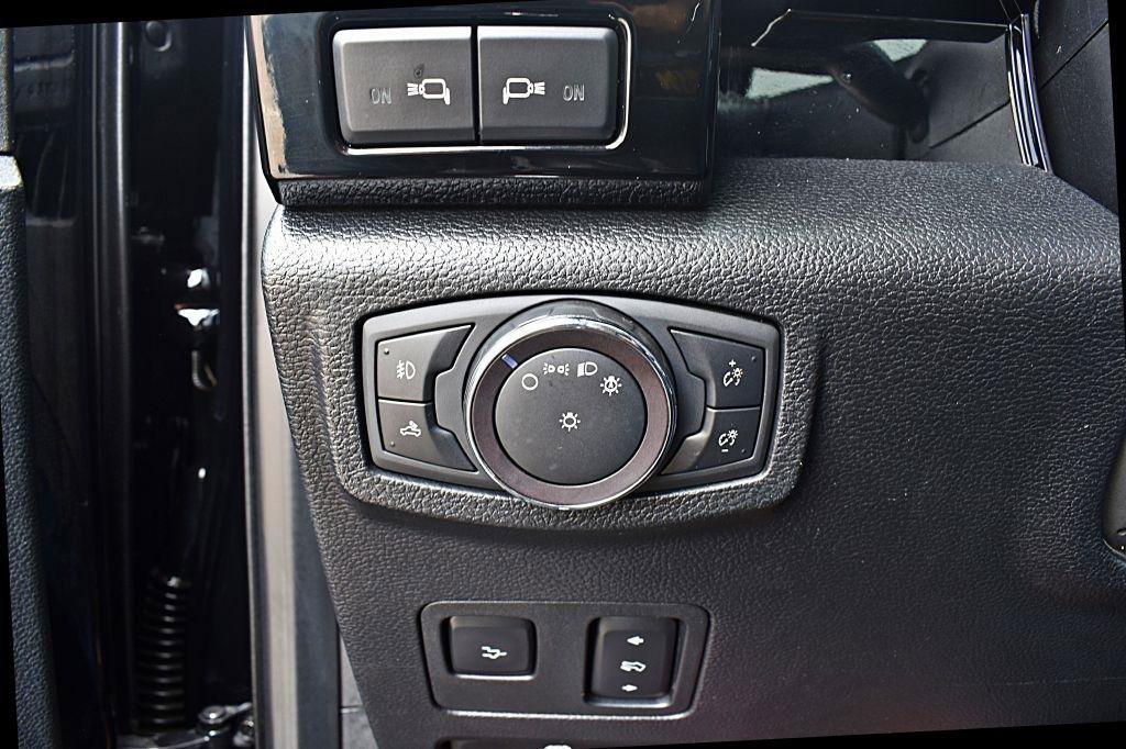 Used 2019 Ford F250 Lariat w/ Lariat Ultimate Package AWD/4WD image 44