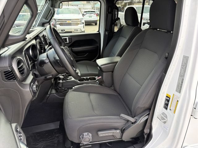 Used 2022 Jeep Wrangler Unlimited Sport AWD/4WD image 13