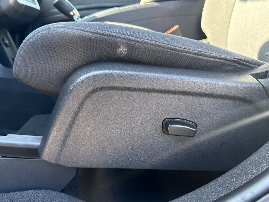 Used 2010 Dodge Journey SXT w/ Premium Convenience Group FWD image 13