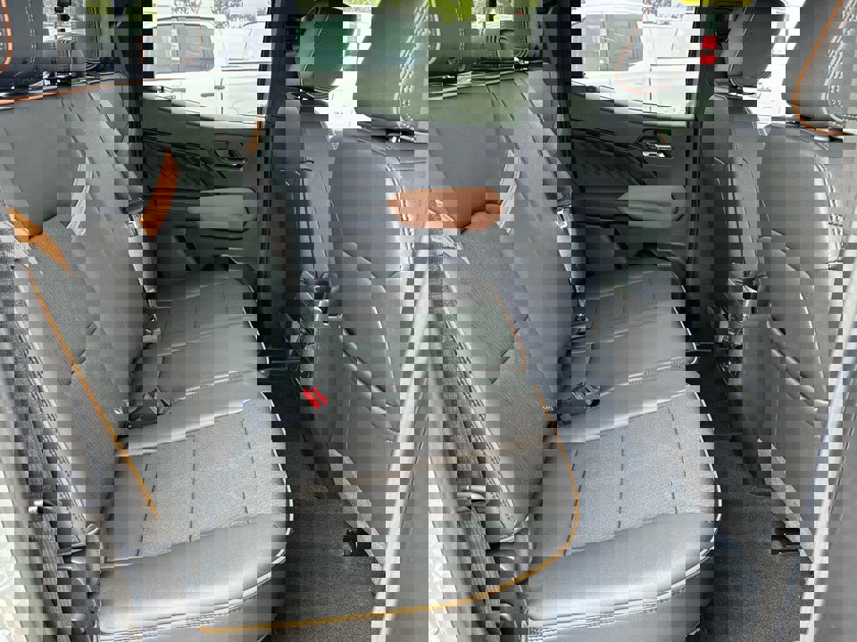 Used 2025 GMC Canyon AT4 image 16