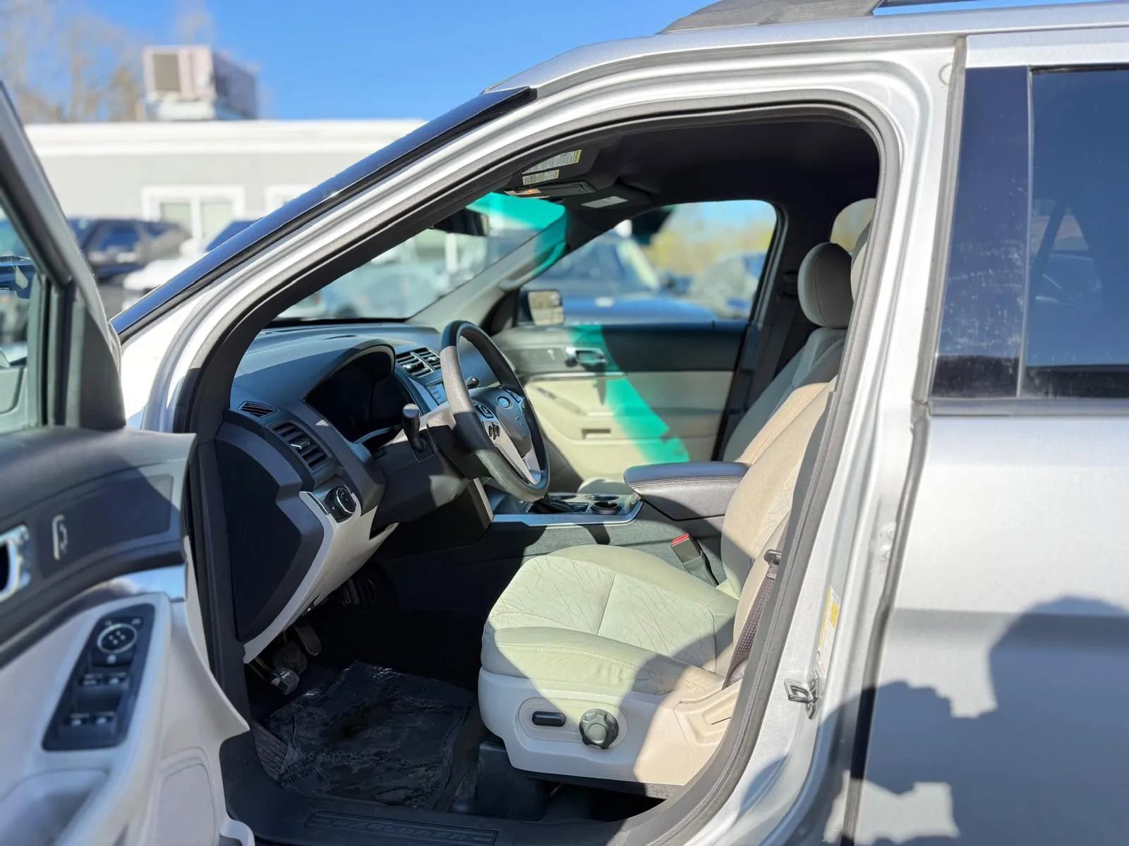 Used 2011 Ford Explorer 2WD image 9