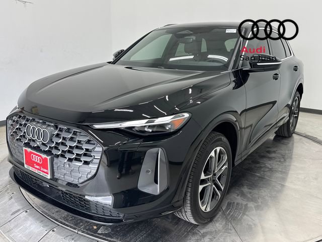 Used 2025 Audi Q5 Premium image 3