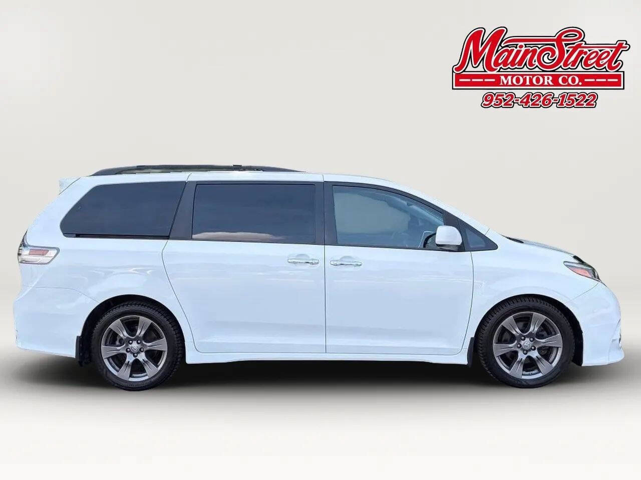 Used 2017 Toyota Sienna SE Premium FWD image 8