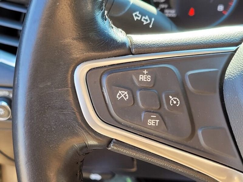 Used 2022 Chevrolet Malibu RS w/ LPO, Convenience Package 2 image 16