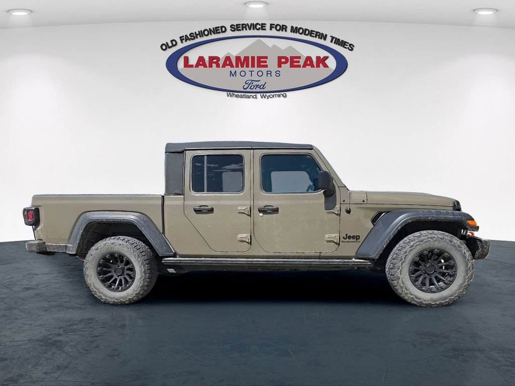 Used 2020 Jeep Gladiator Sport w/ Quick Order Package 24S image 2