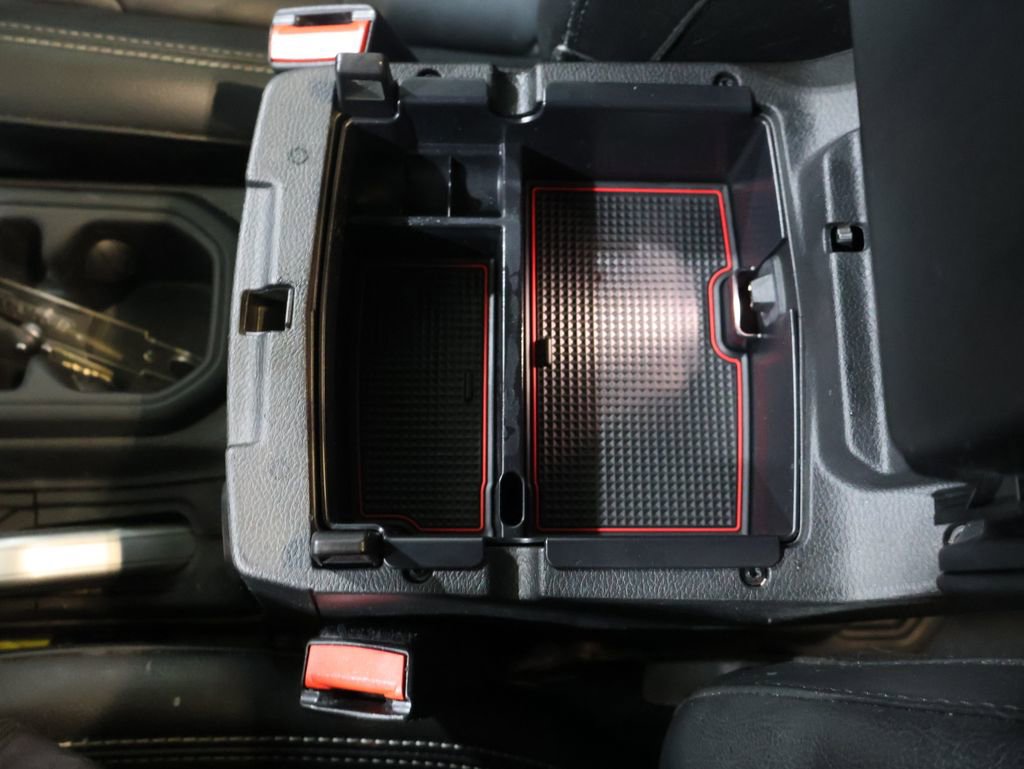 Used 2022 Jeep Wrangler Unlimited Sahara w/ Cold Weather Group image 32