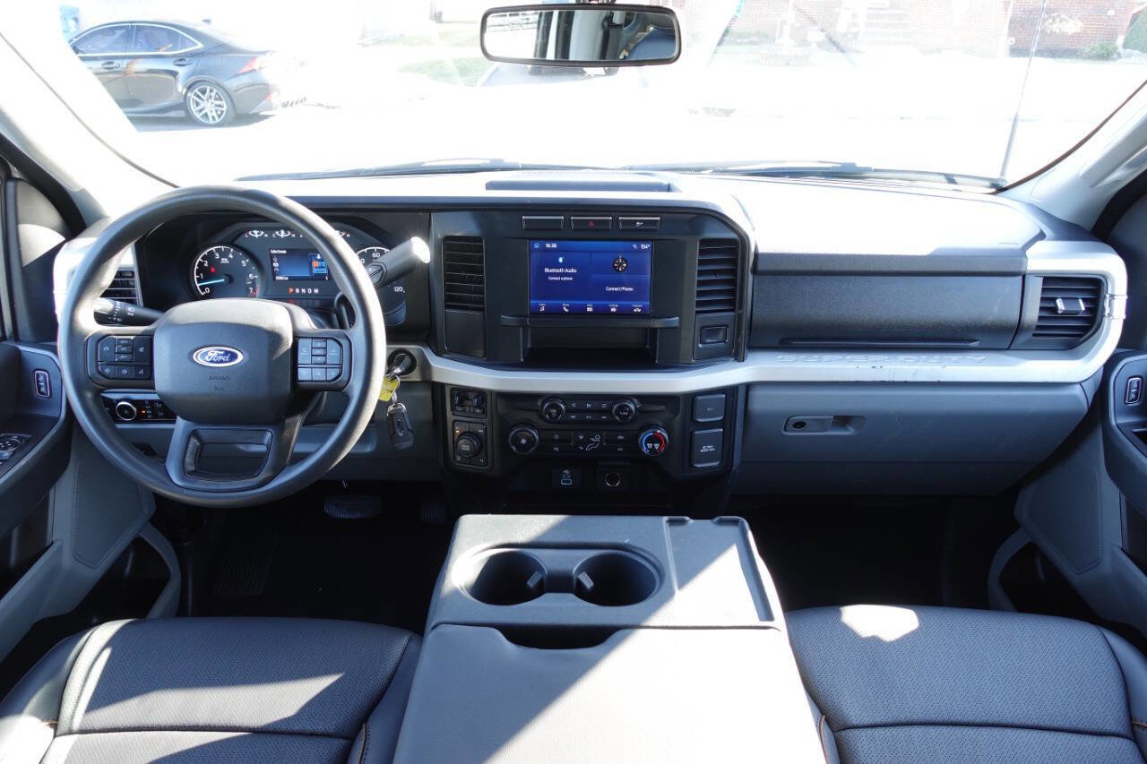Used 2023 Ford F250 XLT image 36