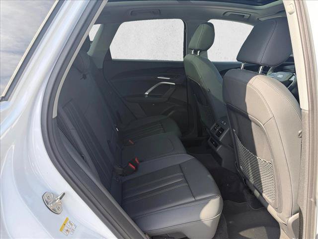 Certified 2025 Audi Q5 Premium w/ Convenience Package AWD/4WD image 22