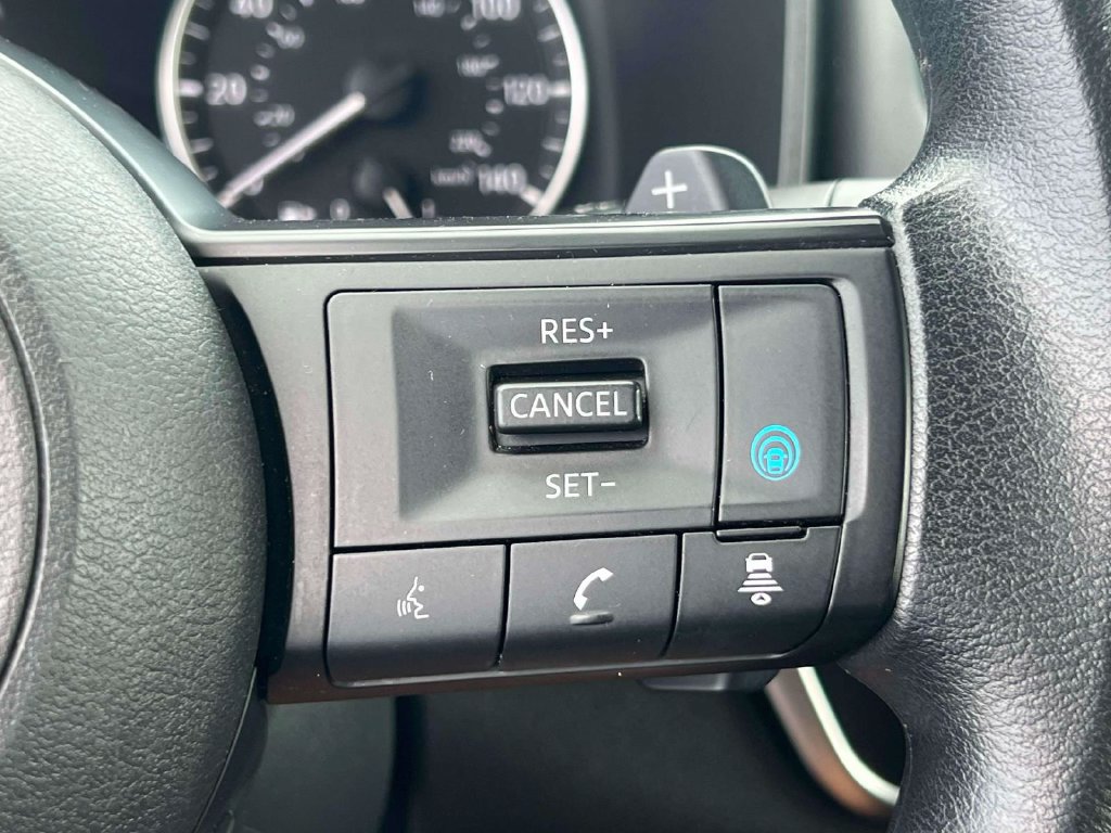 Used 2024 Nissan Rogue SV AWD/4WD image 24
