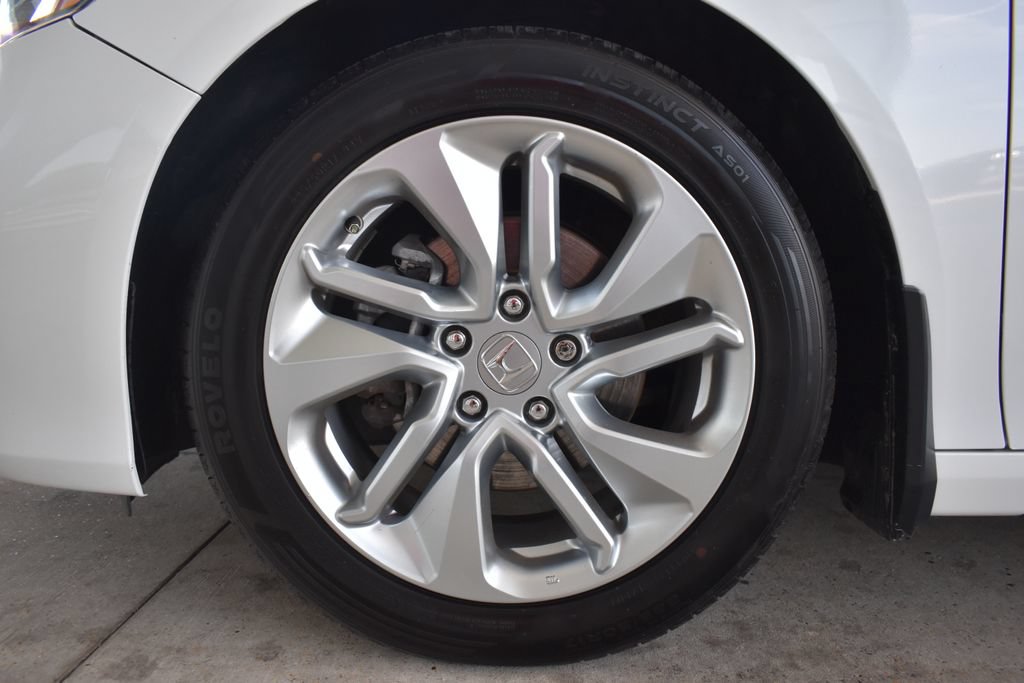 Used 2018 Honda Accord LX image 13