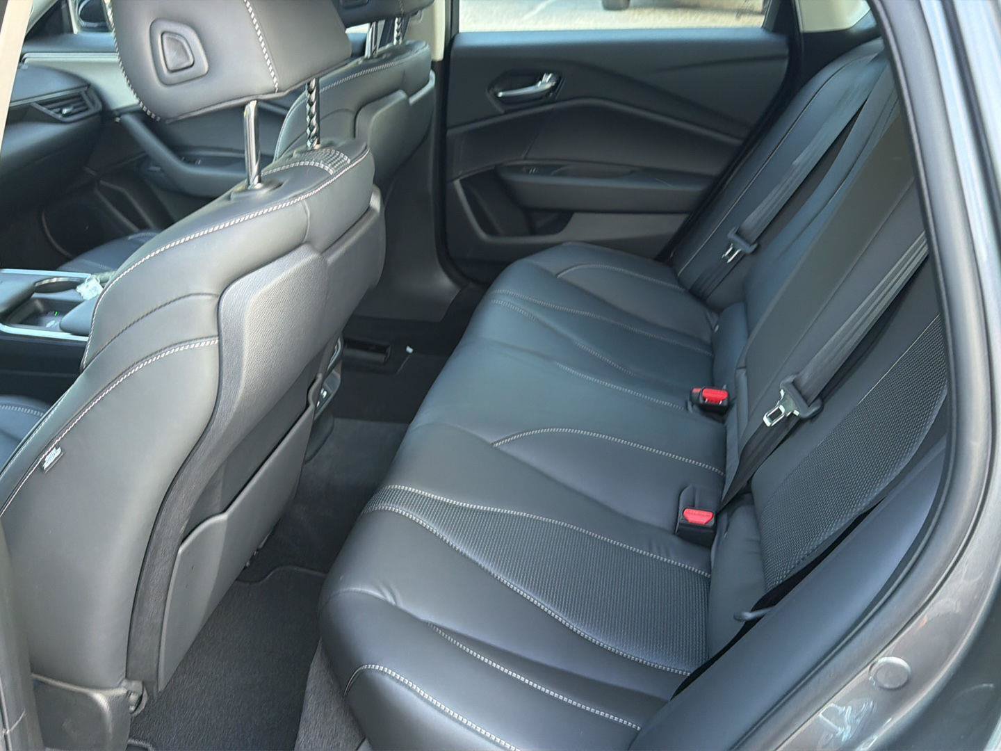 Used 2025 Acura TLX w/ Technology Package FWD image 11