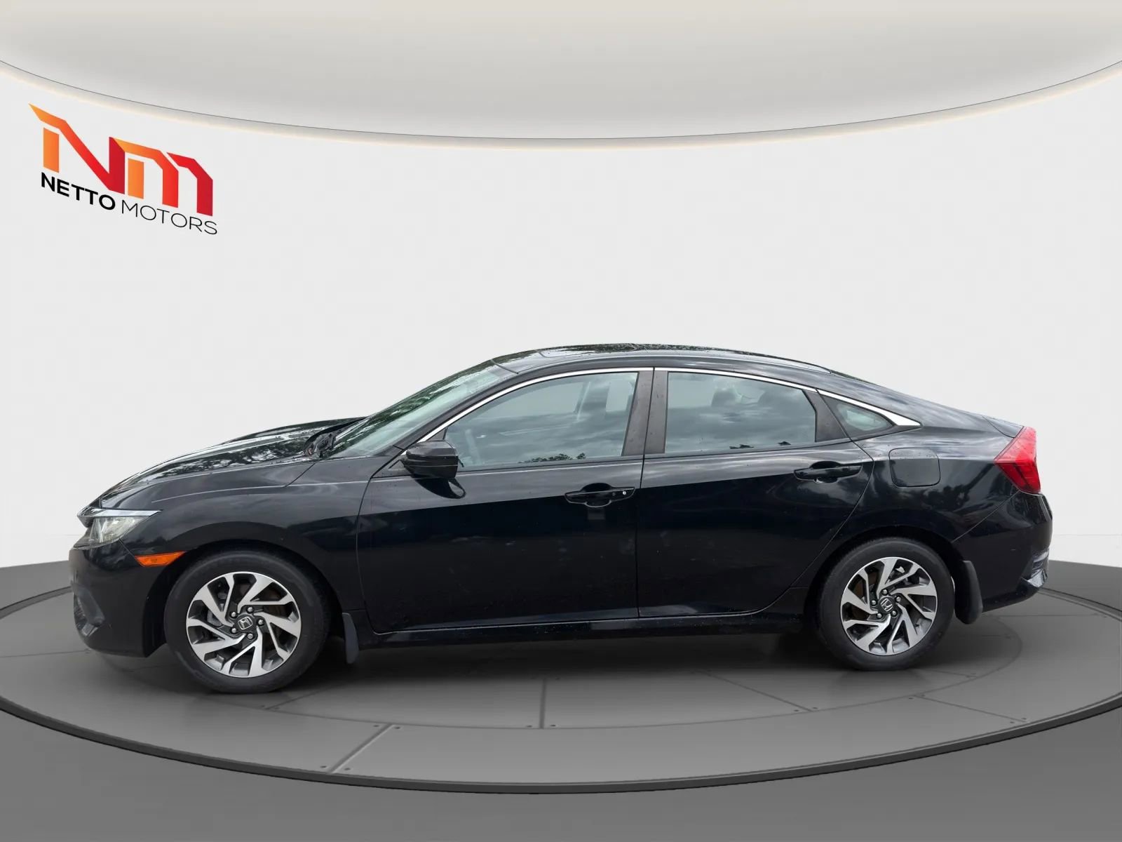 Used 2016 Honda Civic EX image 2