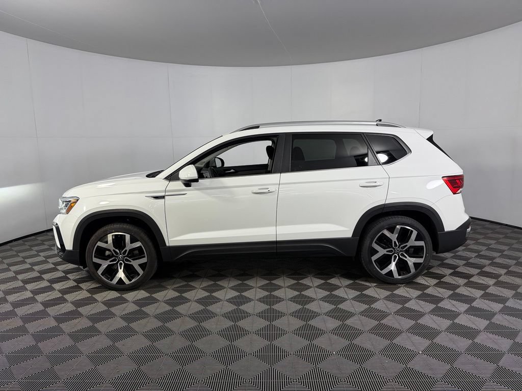Used 2022 Volkswagen Taos SEL AWD/4WD image 10
