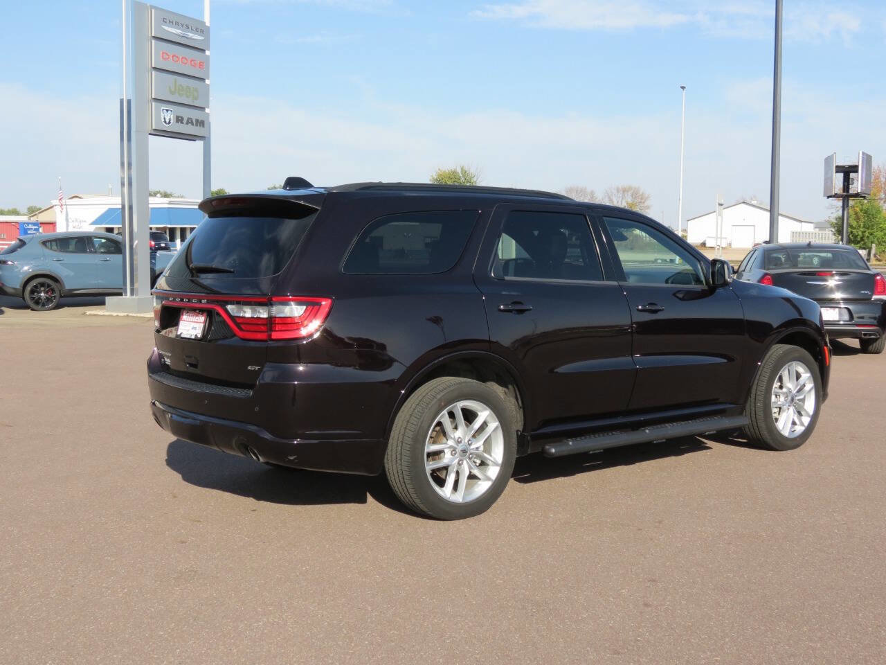 Used 2024 Dodge Durango GT image 5