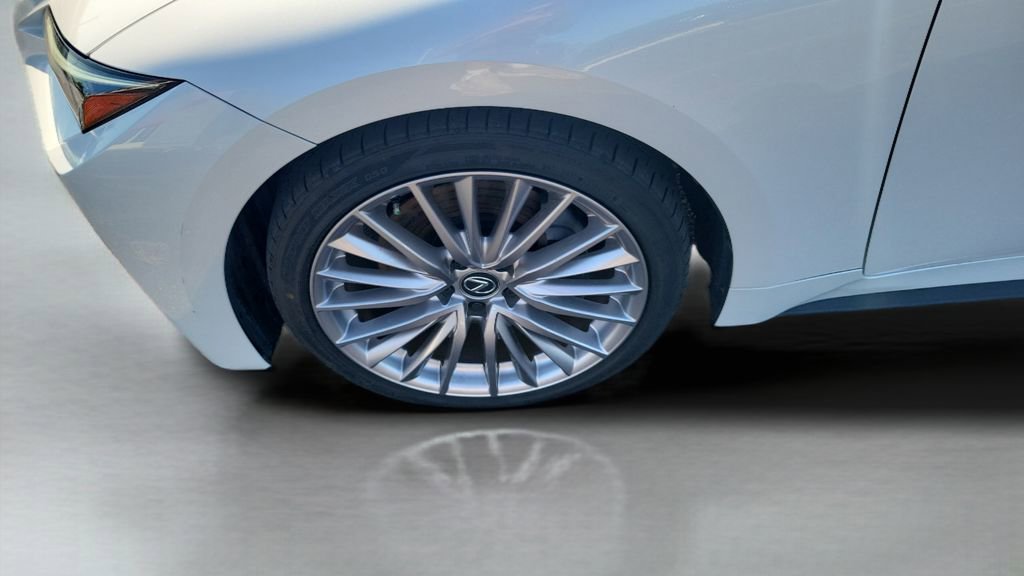 Used 2024 Lexus IS 300 w/ Premium Package RWD image 27