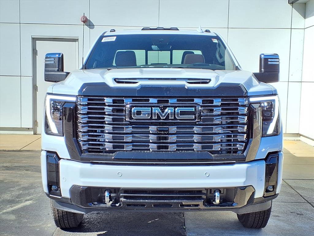 New 2026 GMC Sierra 3500 Denali Ultimate image 2