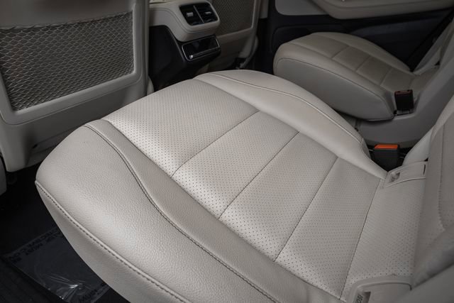 Certified 2022 Mercedes-Benz GLS 450 4MATIC image 33