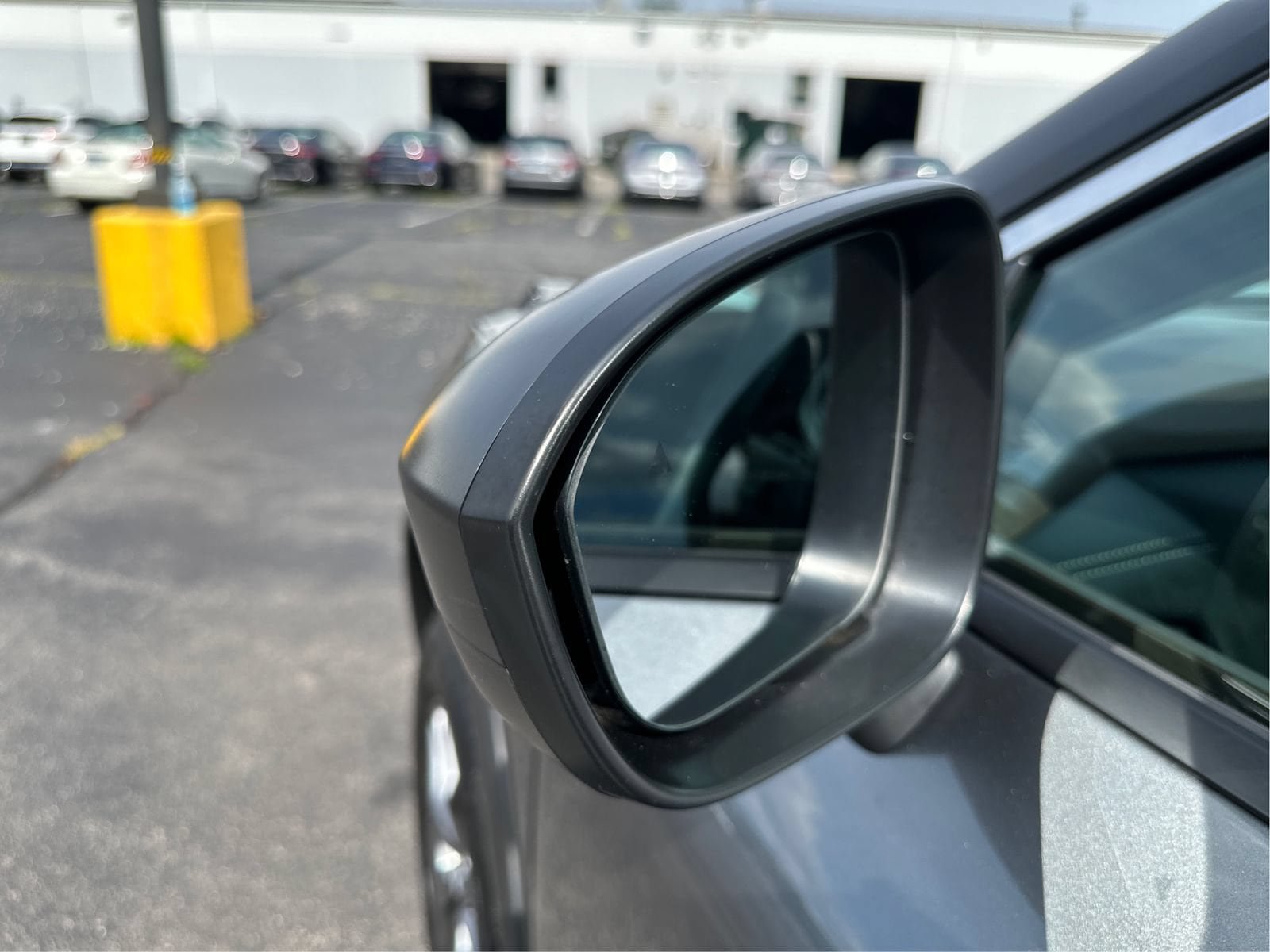 Used 2023 Nissan Rogue S AWD/4WD image 25