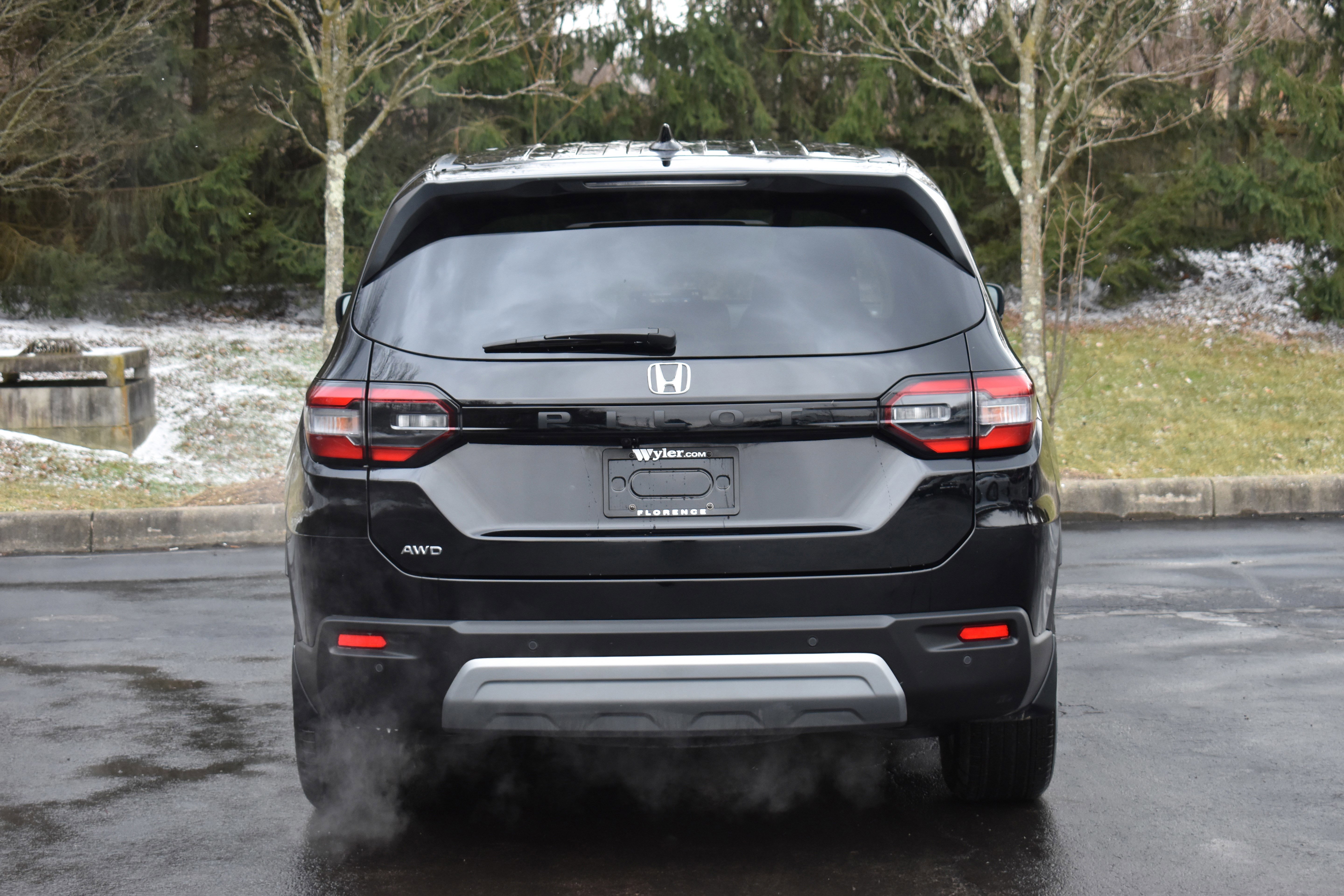 Certified 2025 Honda Pilot EX-L image 32