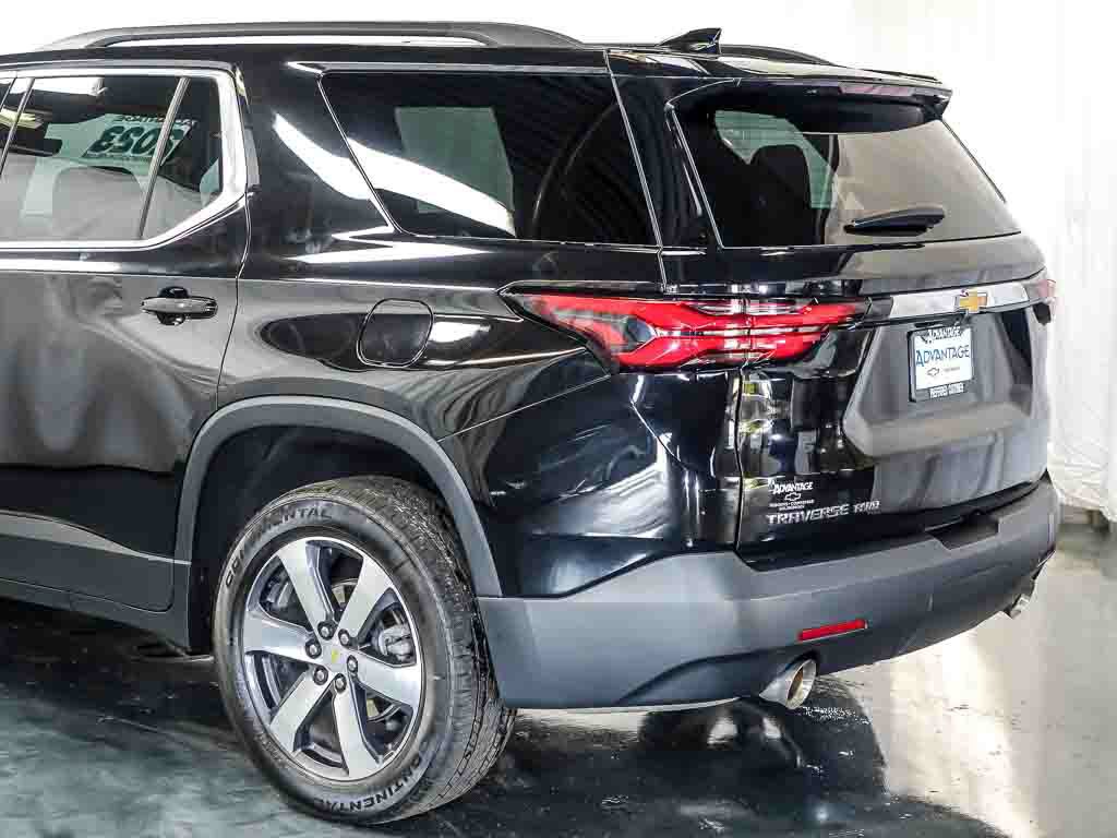 Used 2023 Chevrolet Traverse LT w/ LT Premium Package AWD/4WD image 10