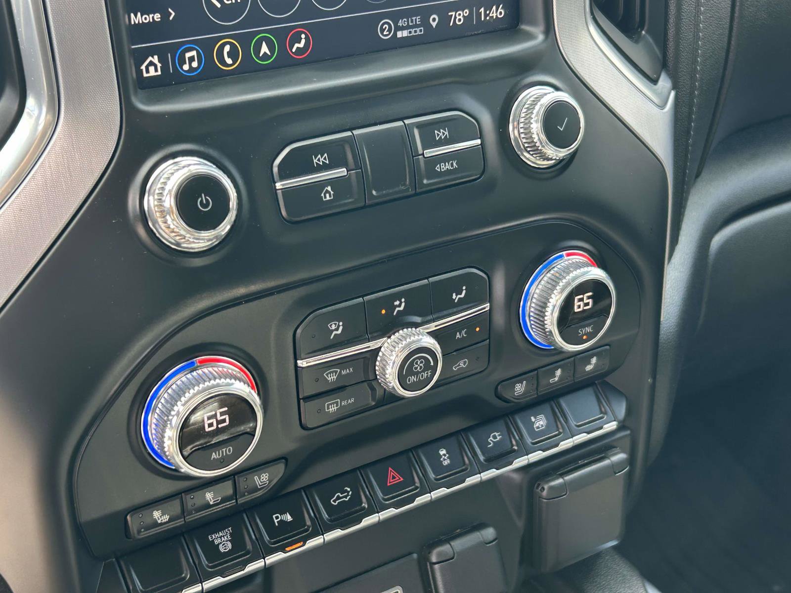 Used 2021 GMC Sierra 2500 SLT w/ SLT Premium Package image 24