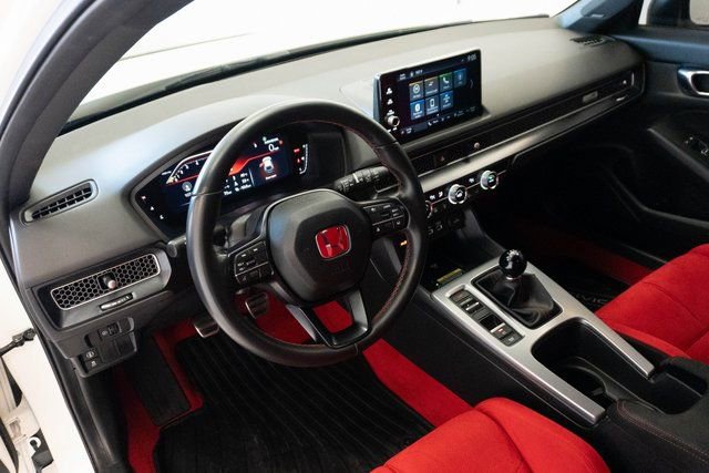 Used 2024 Honda Civic Type R image 3