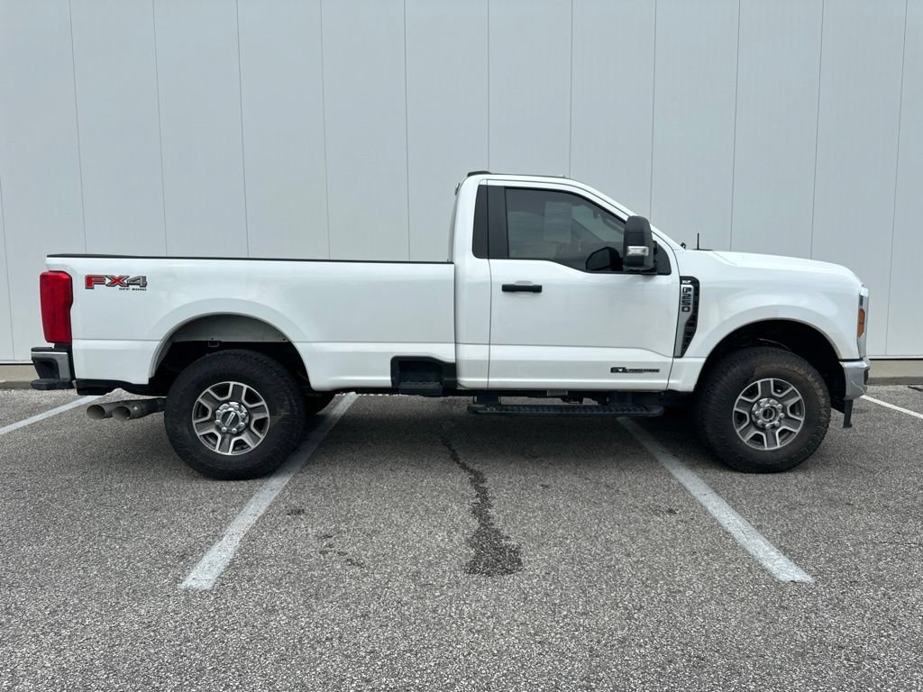 Used 2025 Ford F250 XLT w/ FX4 Off-Road Package AWD/4WD image 9