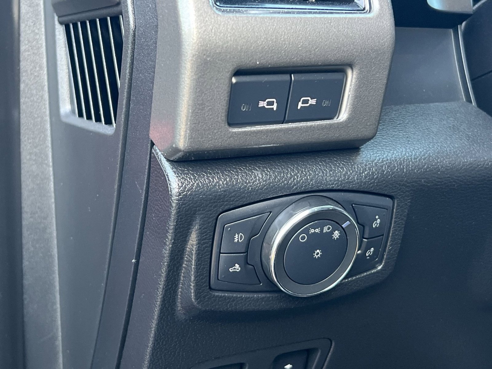 Used 2019 Ford F350 Lariat w/ Lariat Ultimate Package image 30