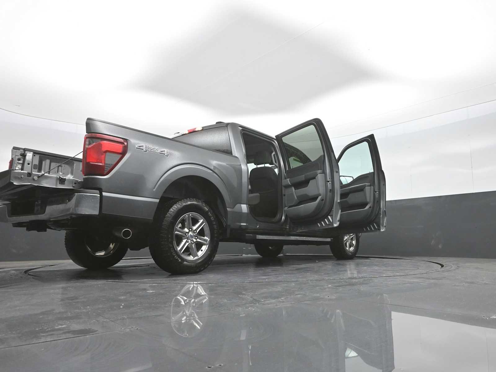 Used 2025 Ford F150 XLT w/ Equipment Group 301A Standard AWD/4WD image 53