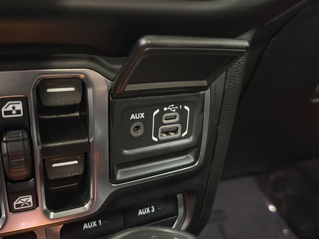 Used 2021 Jeep Wrangler Unlimited Rubicon image 25