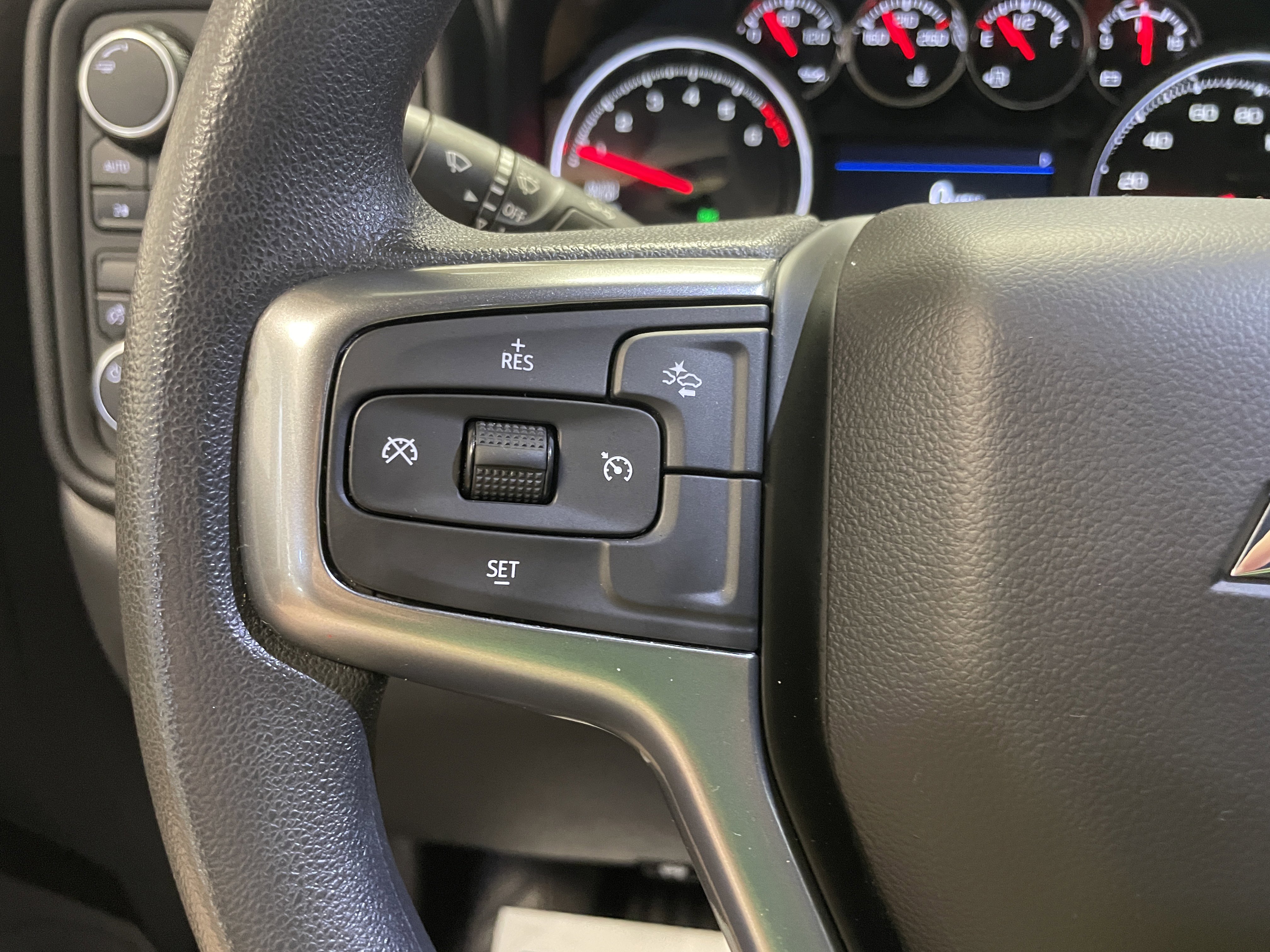 Used 2022 Chevrolet Silverado 1500 Custom w/ LPO, Blackout Package image 17