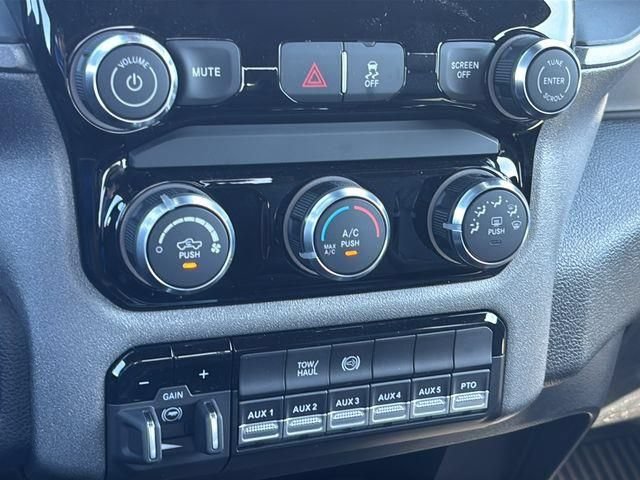 New 2026 RAM 5500 Tradesman w/ Chrome Appearance Group AWD/4WD image 35