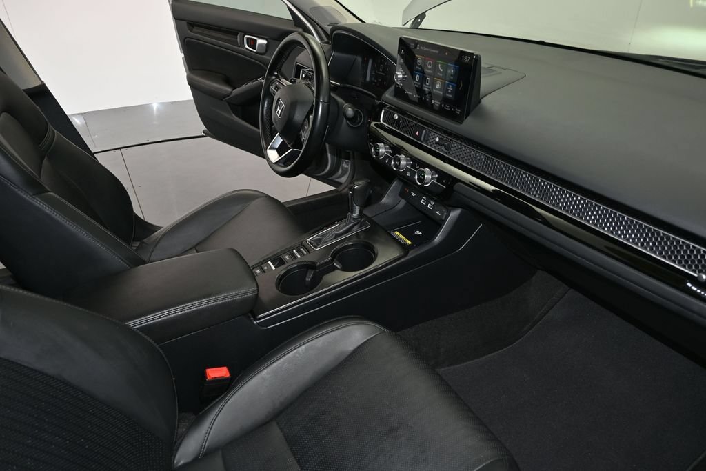 Used 2023 Honda Civic Touring image 13