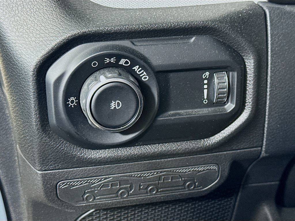 Used 2024 Jeep Wrangler Sport AWD/4WD image 19