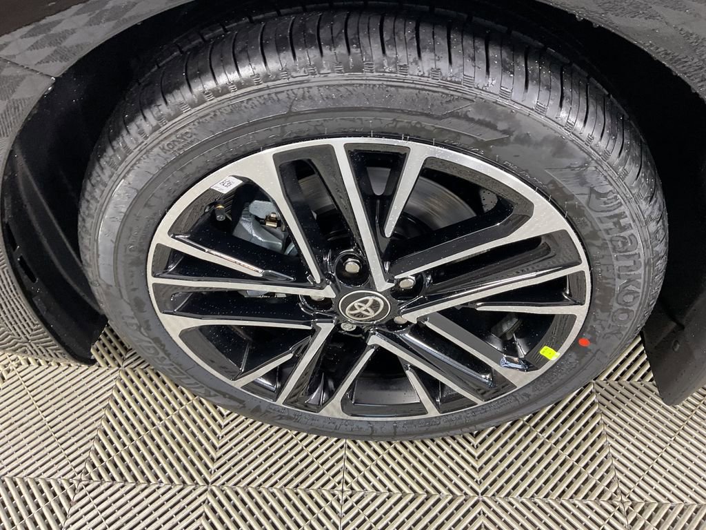 New 2026 Toyota Camry XLE image 4