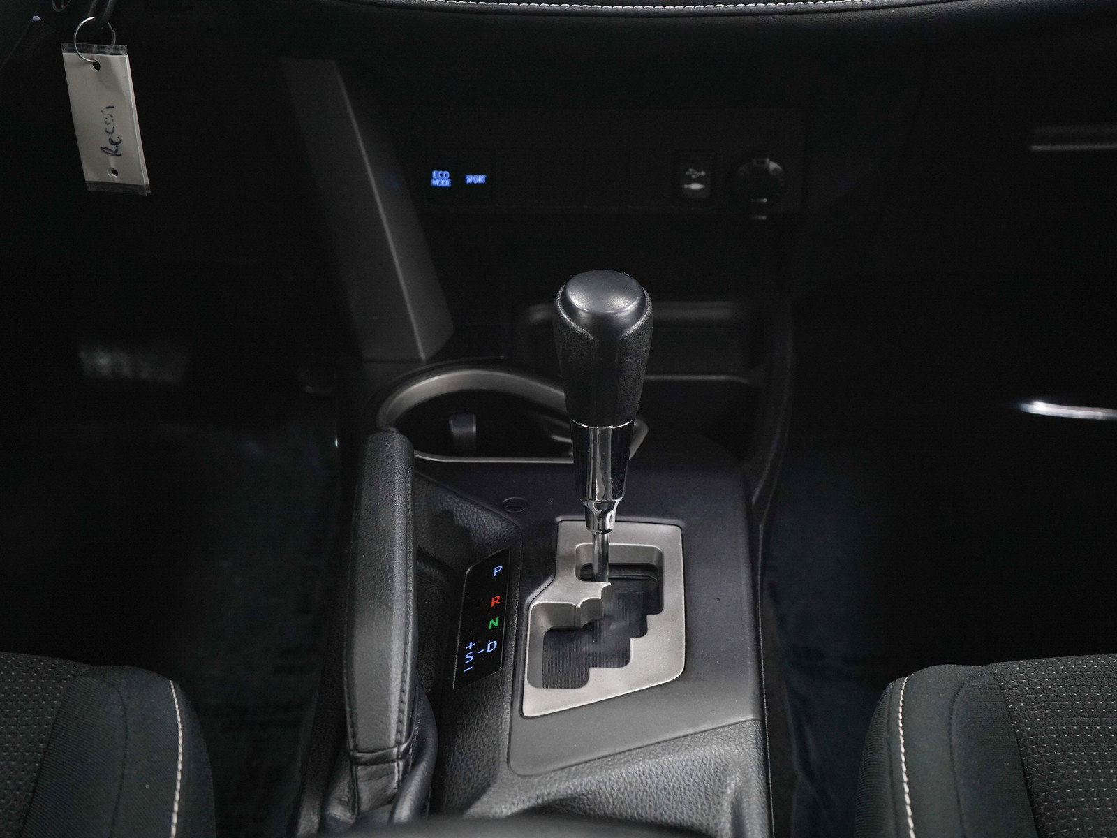 Used 2018 Toyota RAV4 XLE AWD/4WD image 17