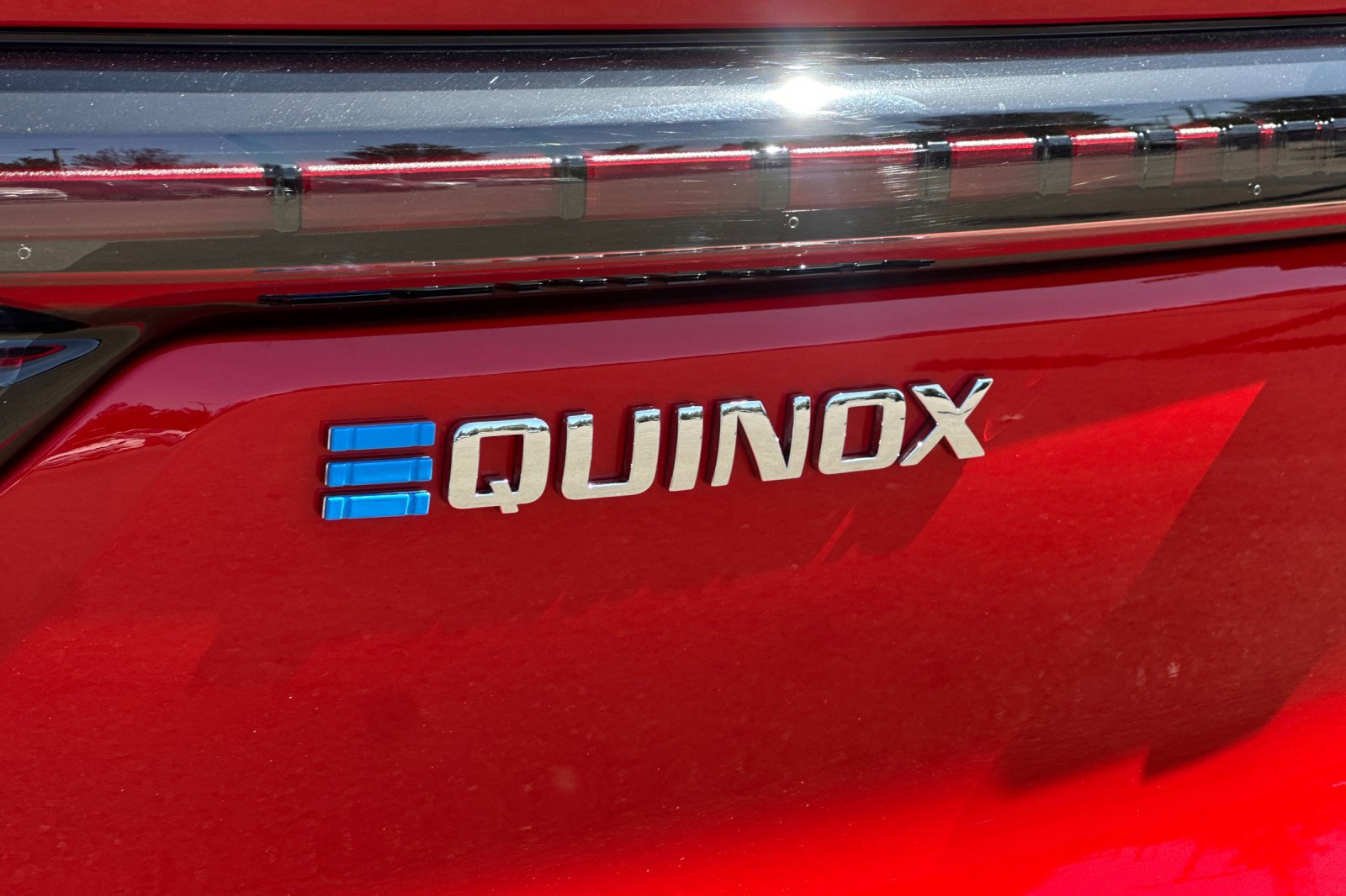 Used 2024 Chevrolet Equinox EV LT FWD image 49