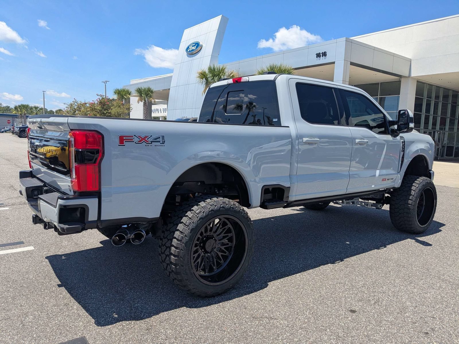 New 2026 Ford F350 Platinum AWD/4WD image 4