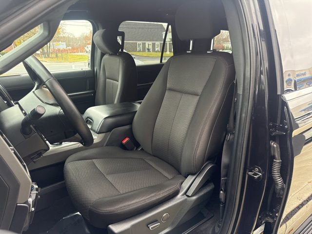 Used 2019 Ford Expedition XLT image 11