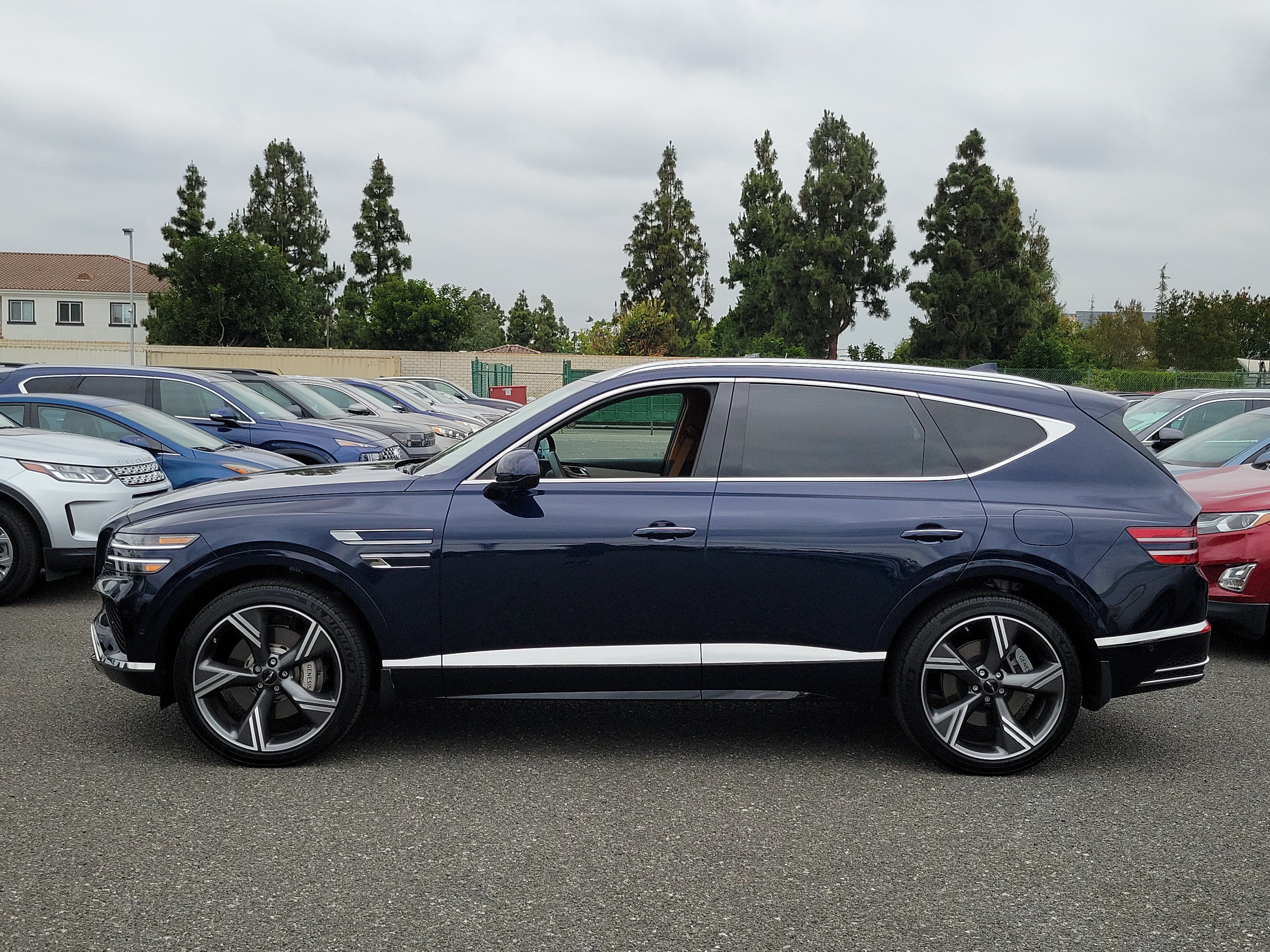 Certified 2026 Genesis GV80 3.5T Prestige AWD/4WD image 2