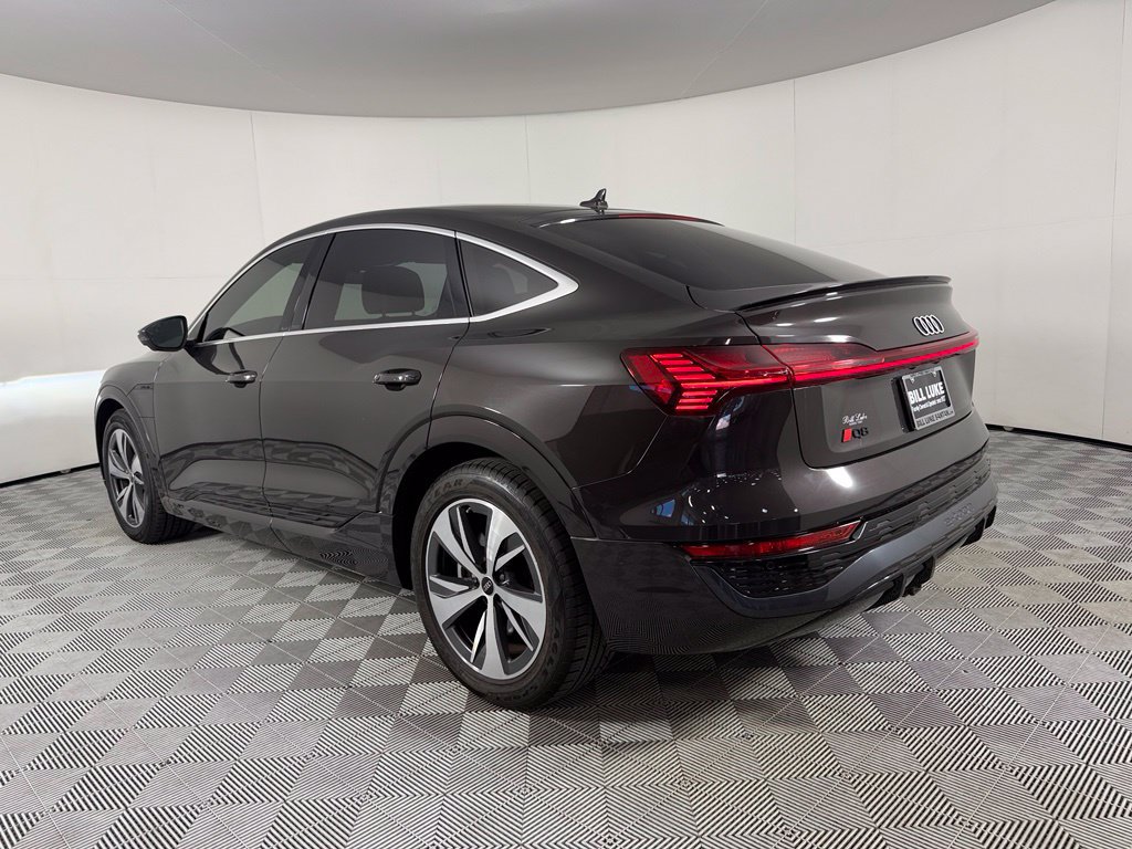 Used 2024 Audi Q8 e-tron Premium Plus w/ Premium Plus Package AWD/4WD image 10