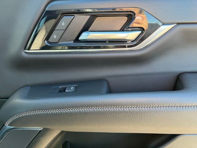 Used 2025 GMC Yukon Denali image 23