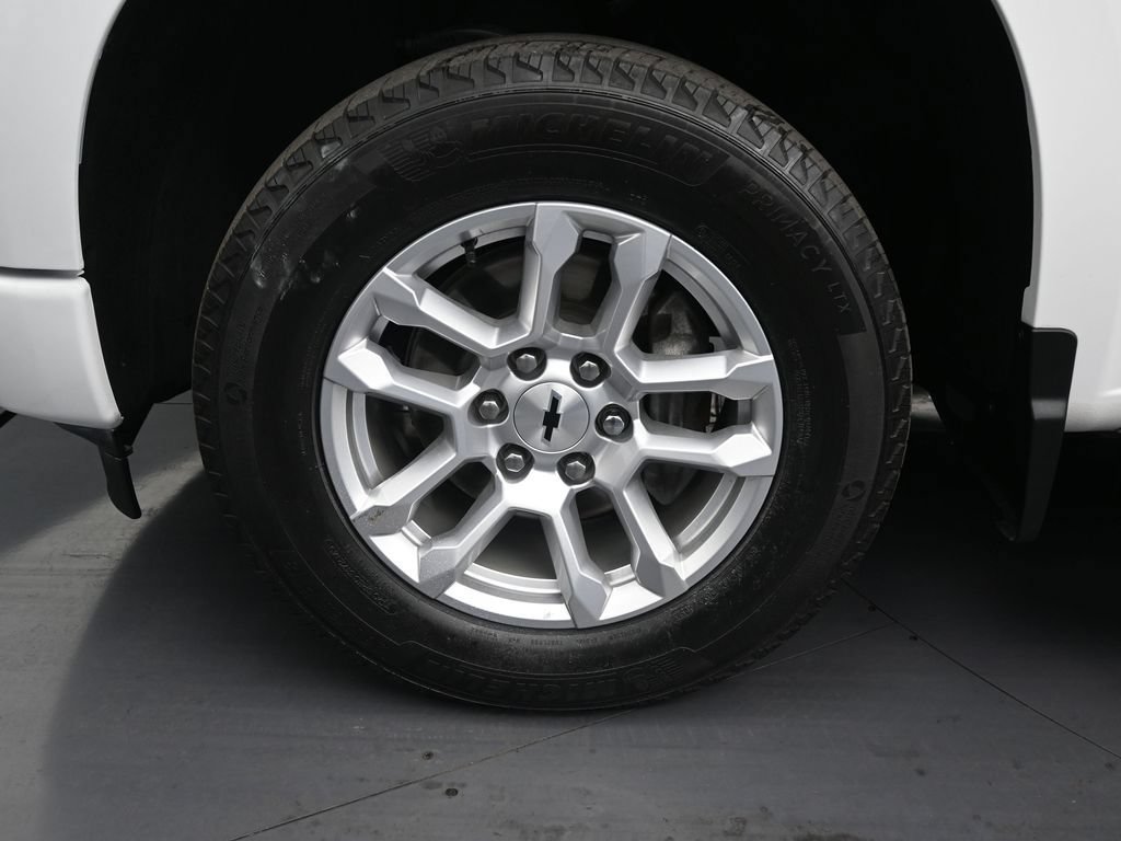 Used 2023 Chevrolet Silverado 1500 RST RWD image 9