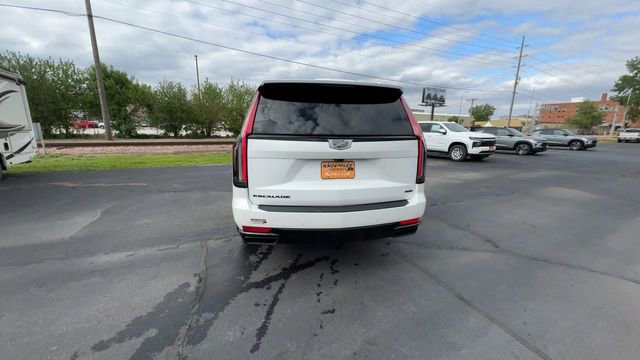 Used 2024 Cadillac Escalade ESV Sport Platinum w/ LPO, ONYX Package AWD/4WD image 7
