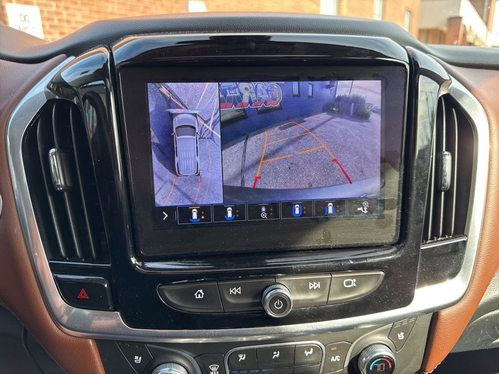 Used 2020 Chevrolet Traverse High Country w/ LPO, Floor Liner Package AWD/4WD image 24