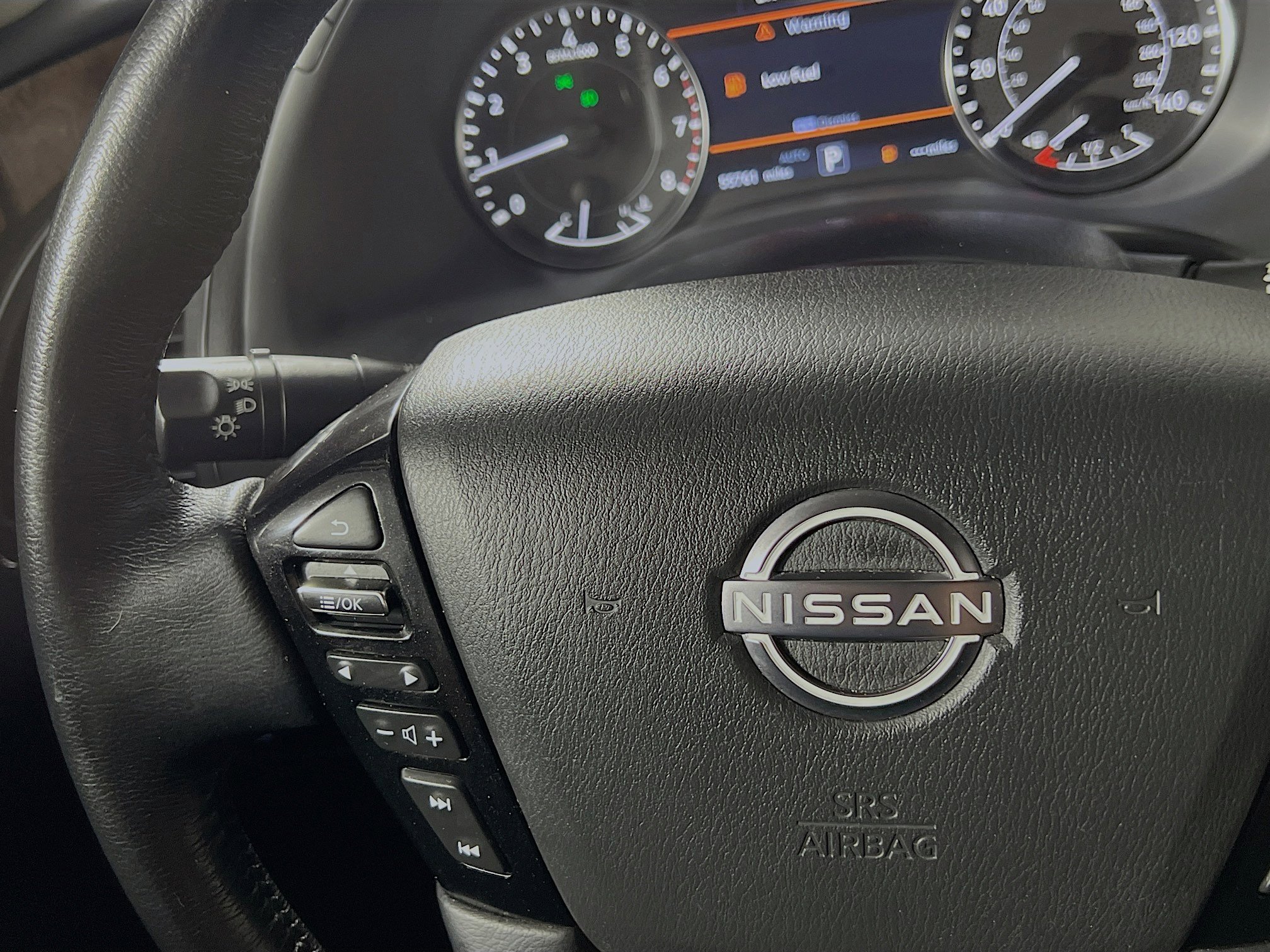 Used 2024 Nissan Armada SL image 19