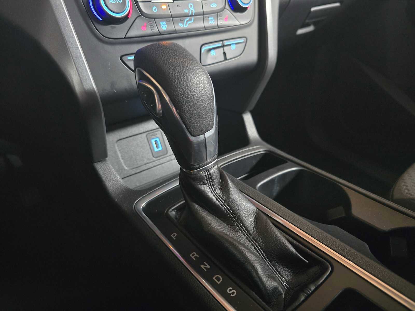 Used 2019 Ford Escape SE image 36