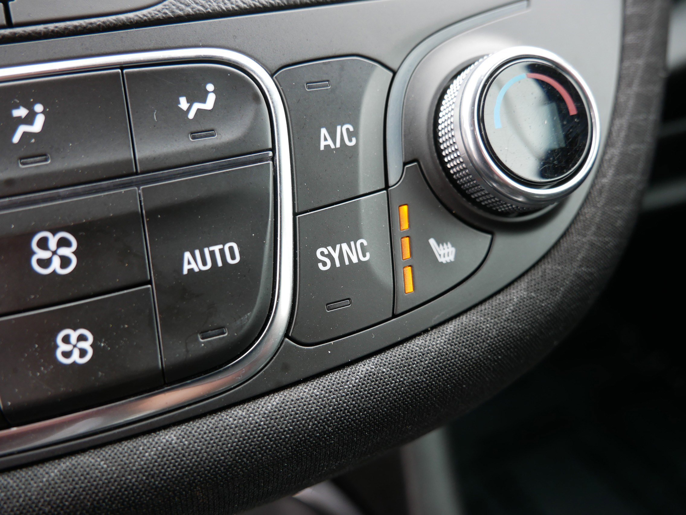 Used 2024 Chevrolet Malibu LT FWD image 32